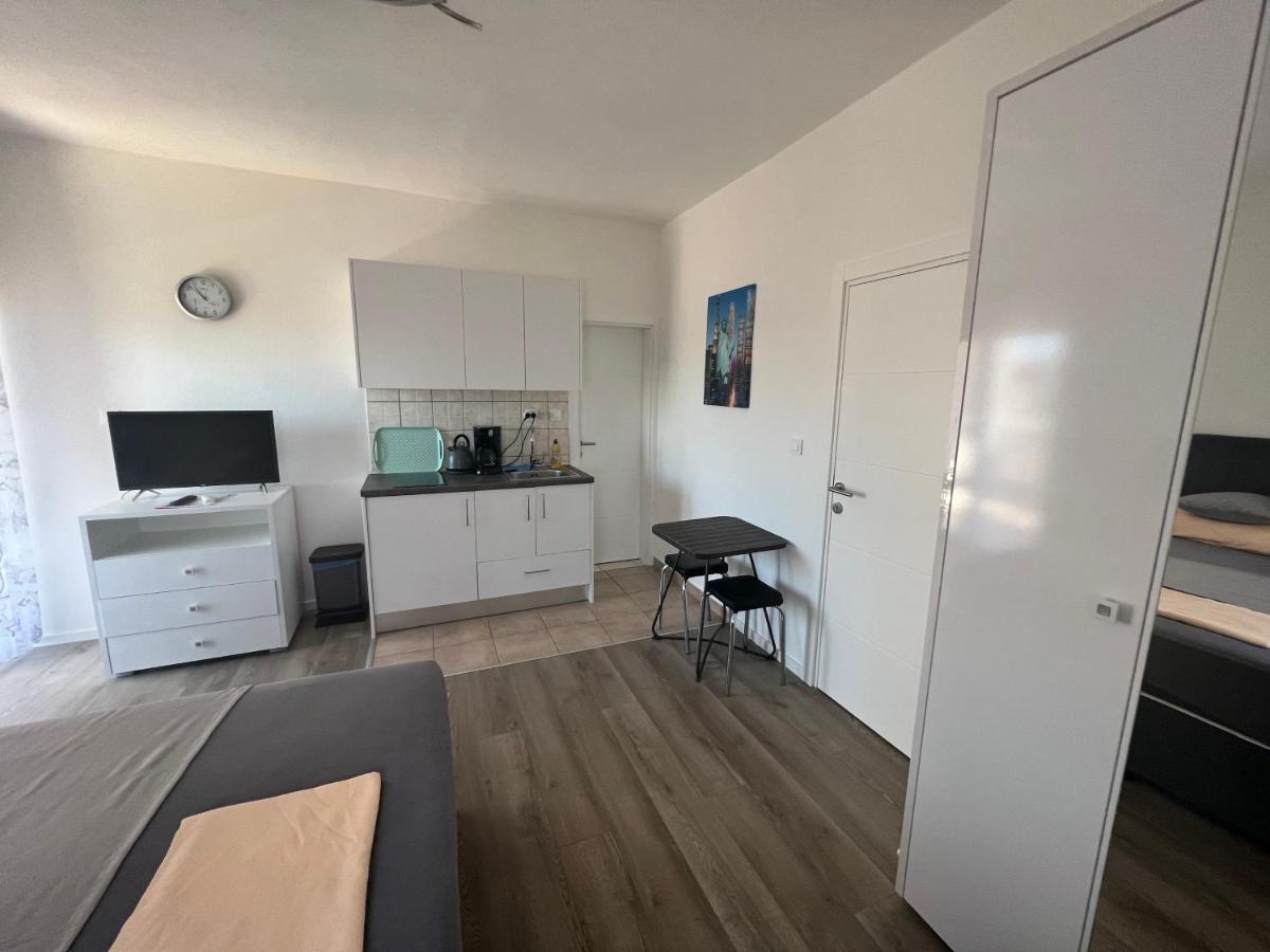 Apartments Villa Zdrava โตรกีร์ ภายนอก รูปภาพ
