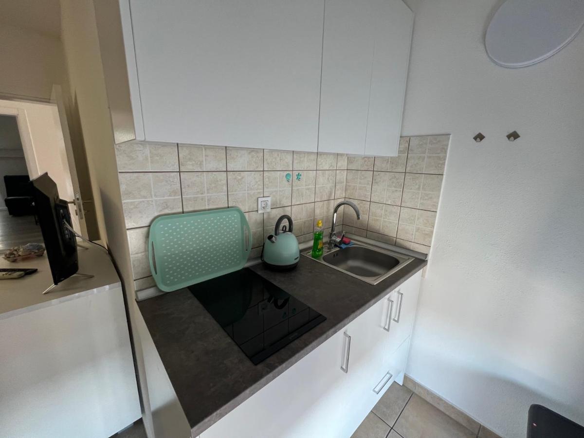 Apartments Villa Zdrava โตรกีร์ ภายนอก รูปภาพ